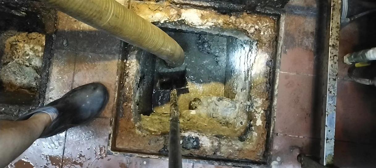 成华化油池清理-污水池清掏